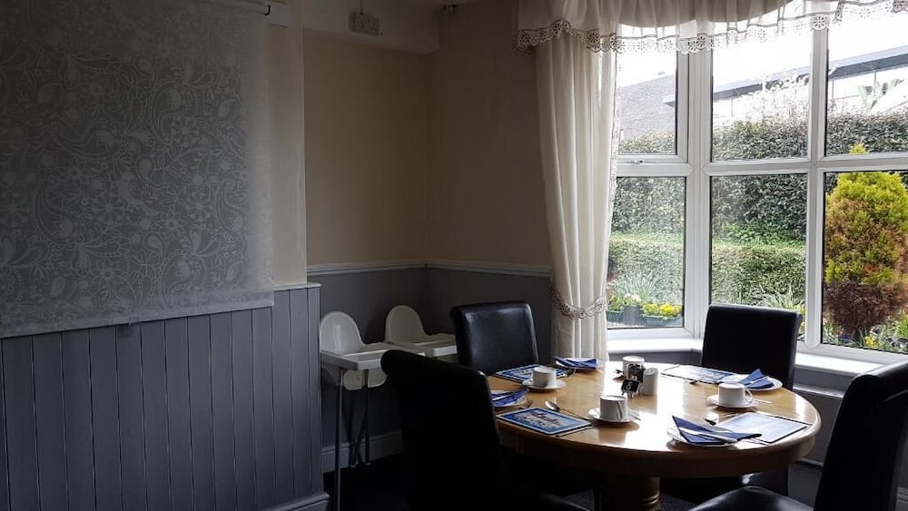 Meadows Way Guest House