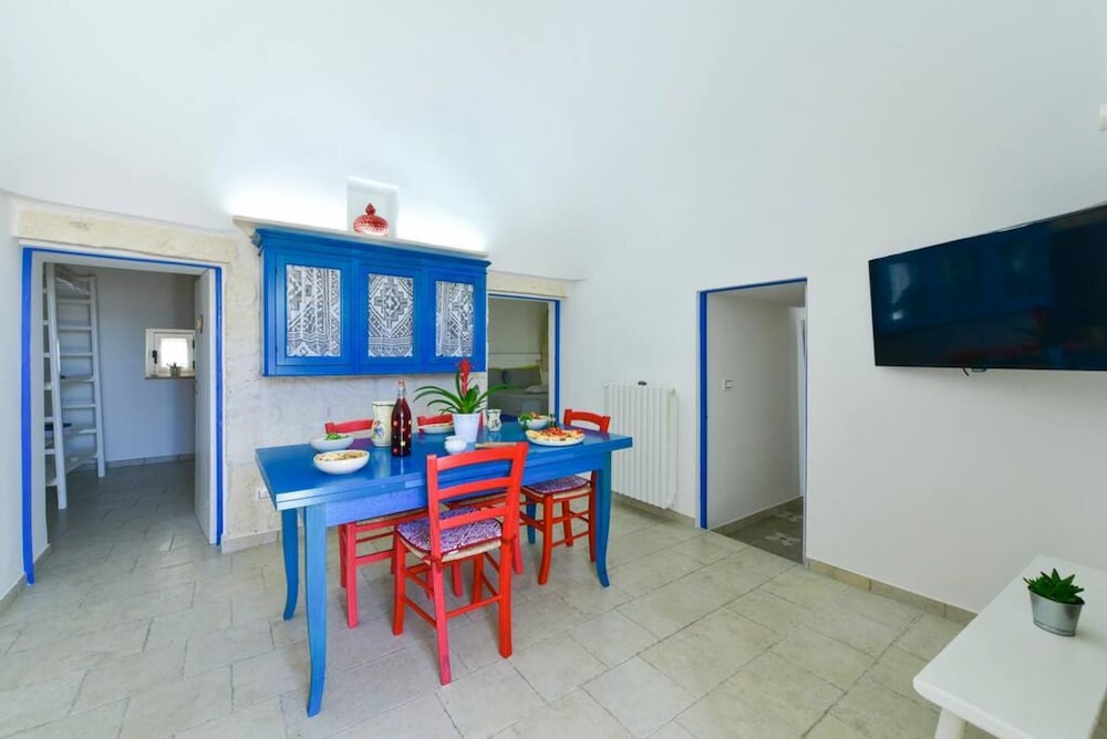 Trullo Nonna Itria Trullo con Esclusiva Piscina e Idromassaggio view 3