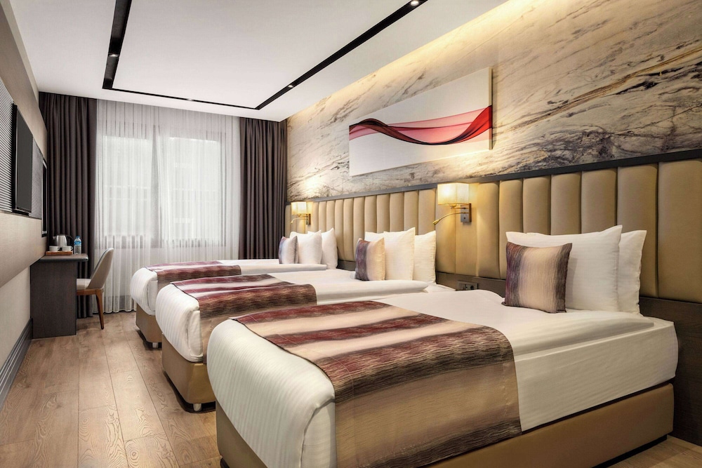 Ramada by Wyndham İstanbul Ümraniye - Image 26