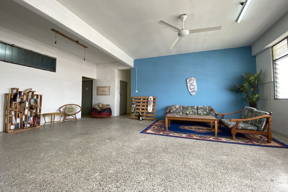 OYO Home 90295 Beacon Homestay Kuching photo 2