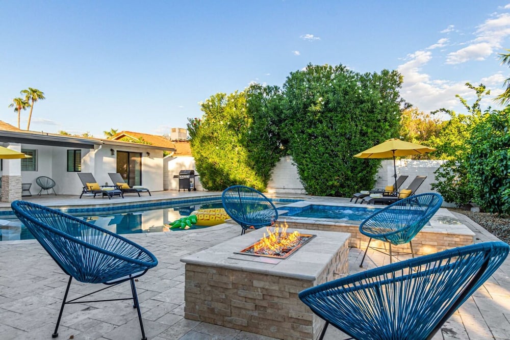 Tequila Time Retreat Custom Pool Spa Dogs OK