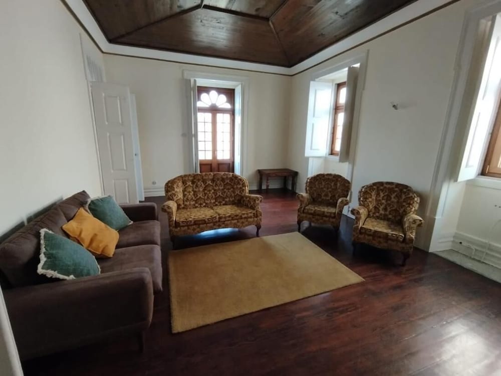 Casa dos Livros - Guest House