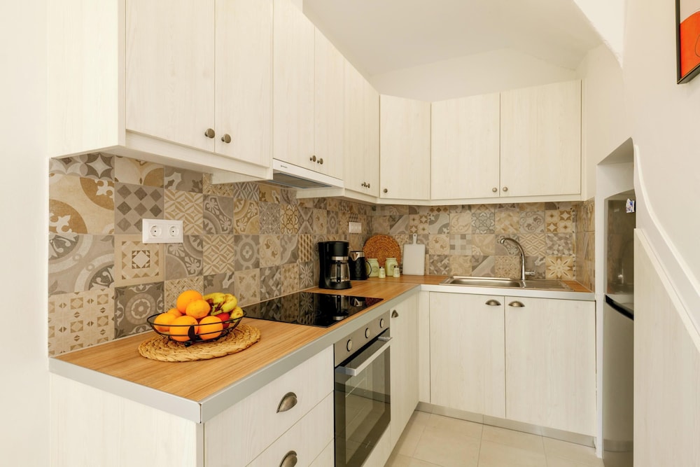 Elartis Apartment