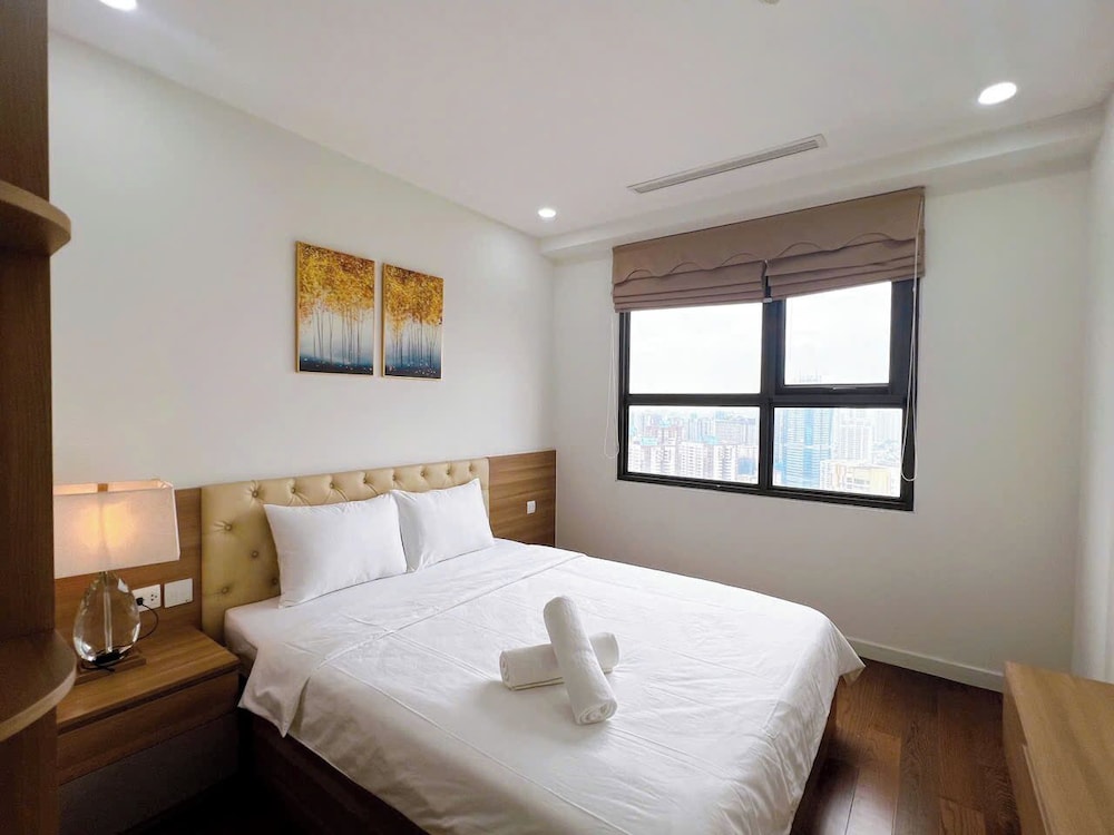 TIL Vinhomes D'capitale Elegance Suites