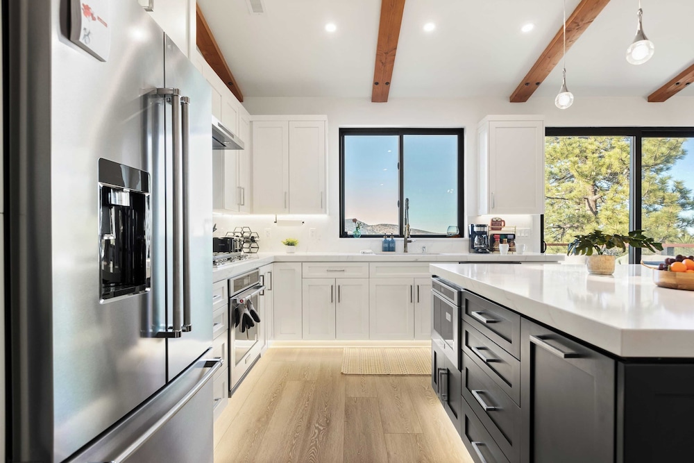 Modern Lodge Near Lake, Village, & Snow Summit Game Room, Decks, Firepit, Views