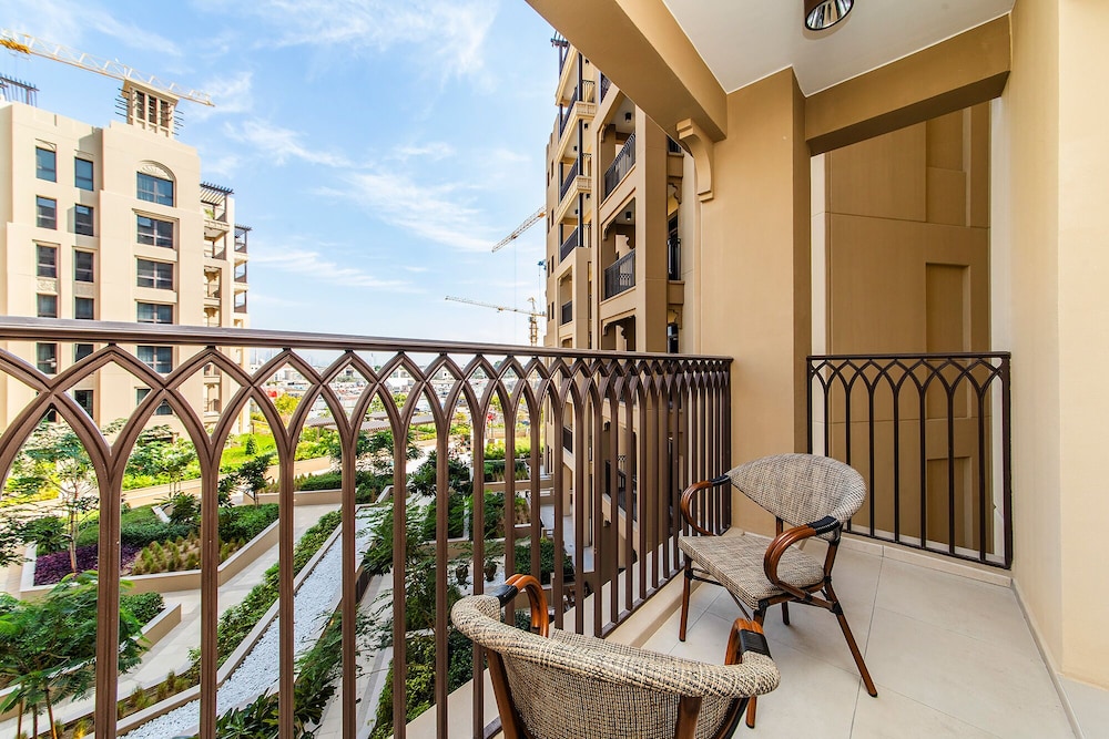Premium 1BR in Asayel 2