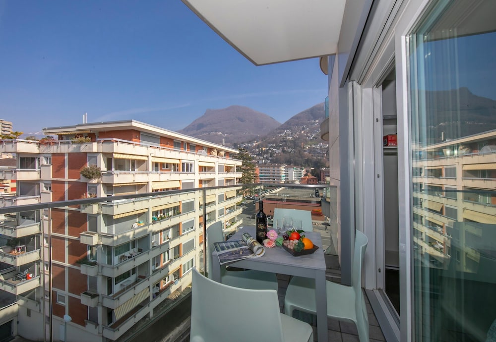 Sunrise House view 5
