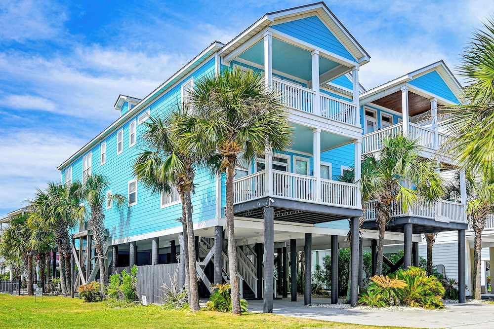 Luxury Home w/ Ocean View, Private Pool, & Hot Tub view 4