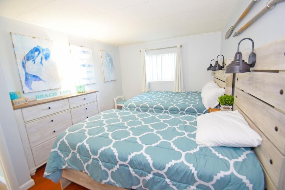 Thunder Island 117c 2 Bedroom Condo by RedAwning view 2