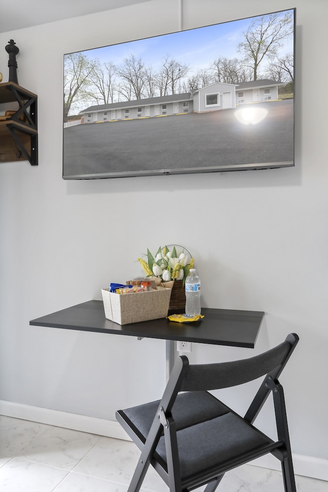 Martinsburg Vacations - The Knolls - Property Image 50