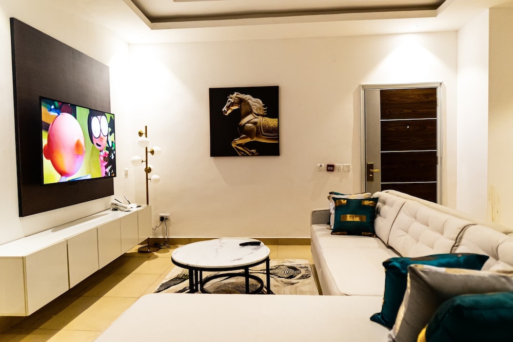 Summit Hotel and Apartments VGC