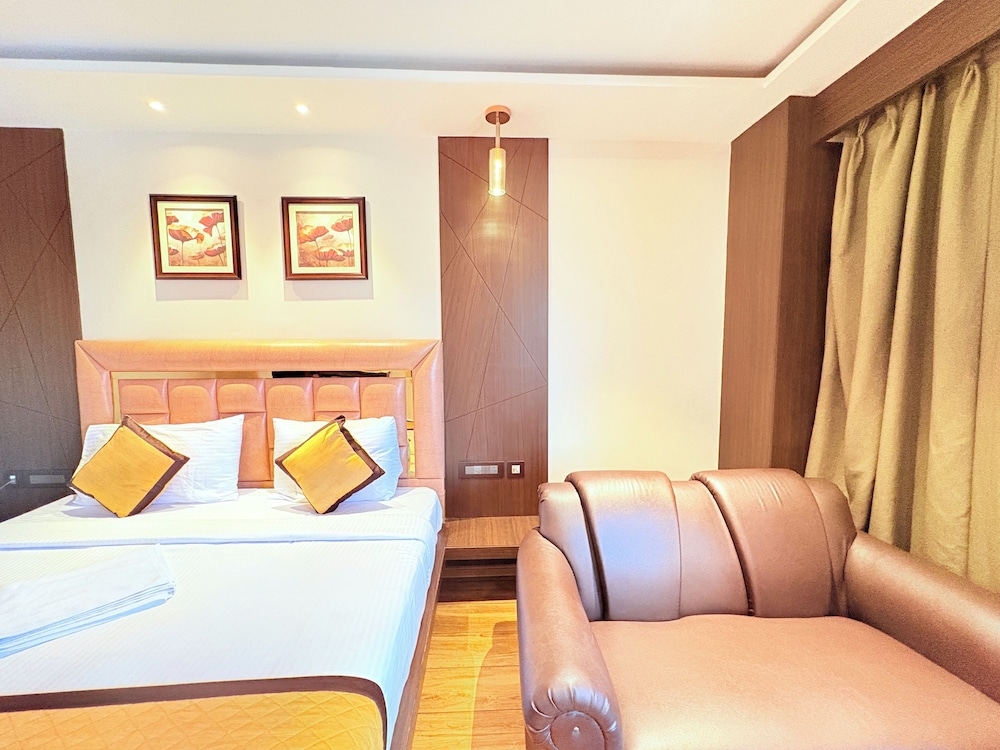 ROYAL GRAND HERITAGE PURI