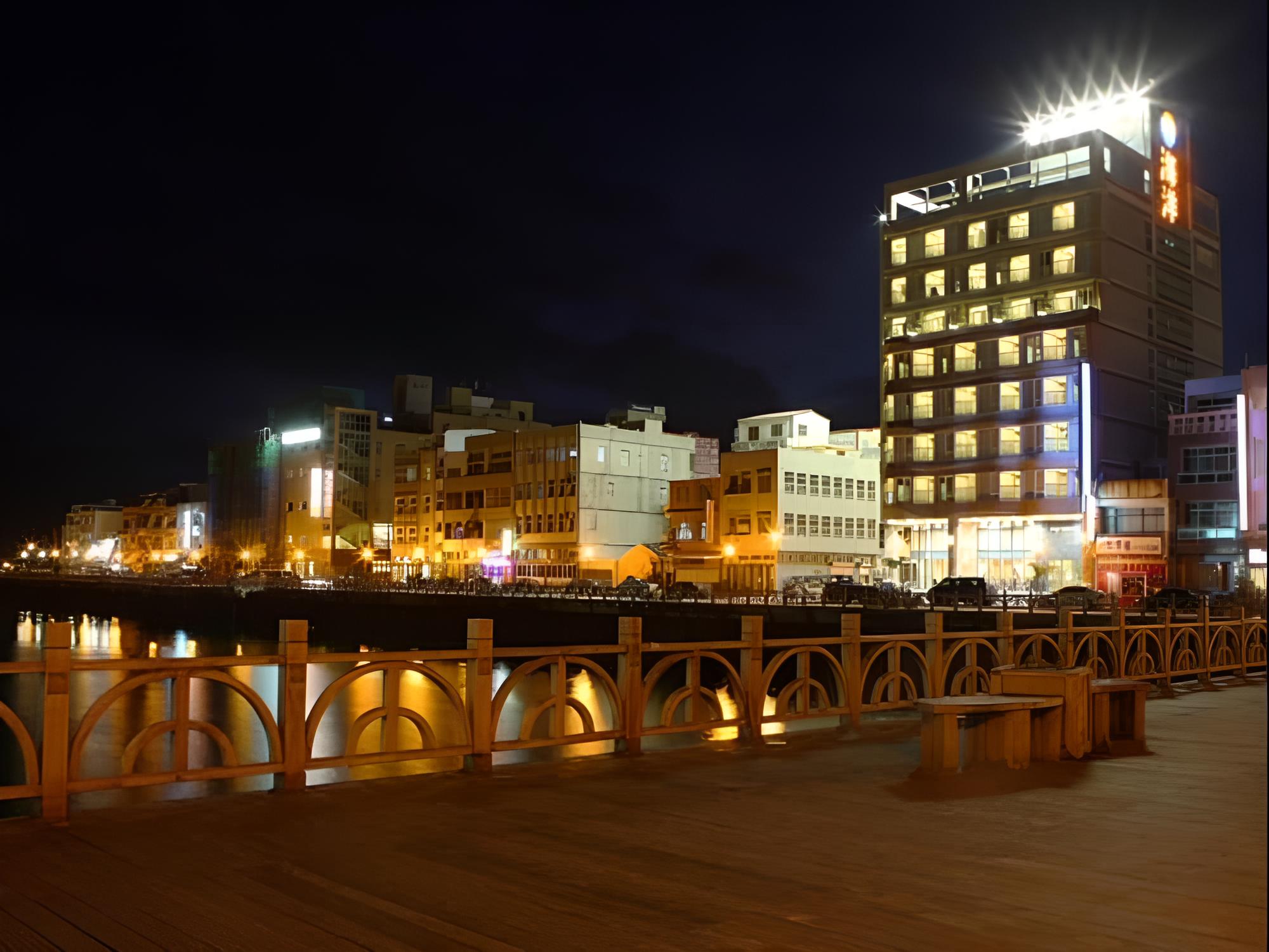 Ocean Hotel
