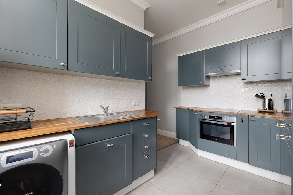 Luxury Apartment in Szczecin by Renters
