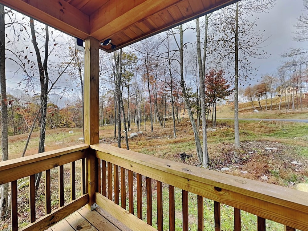 Majestic Manor by Taylor Made Deep Creek