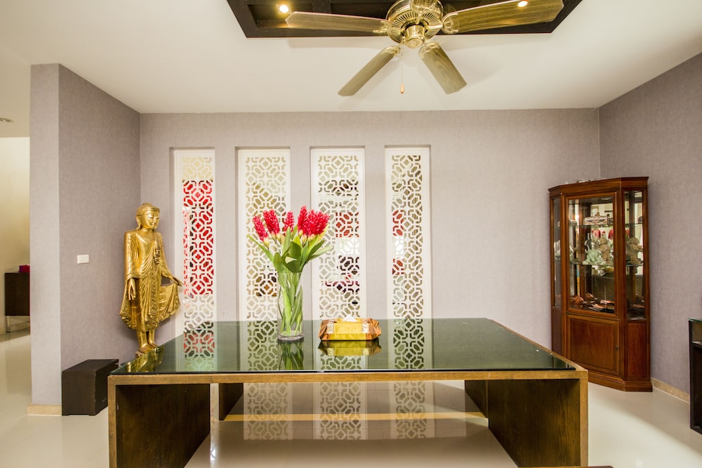 Tamnak Beach House