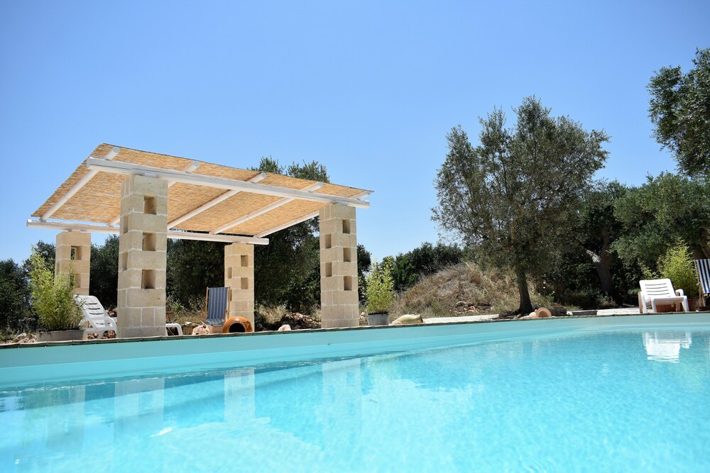 Paradise Trulli