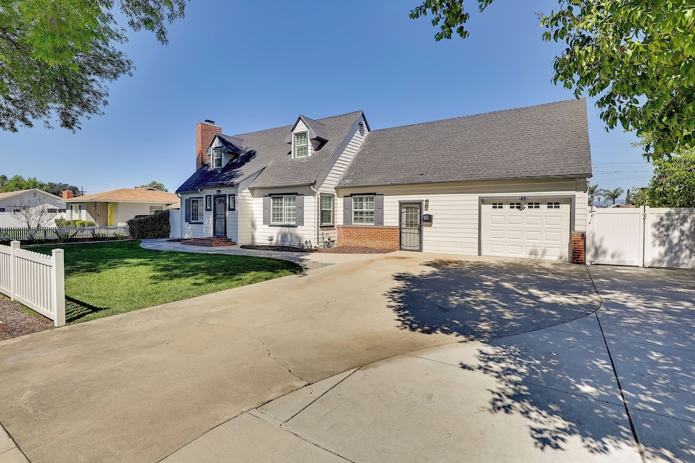 4 Mi to Dtwn: Riverside Gem w/ Pool & Game Room