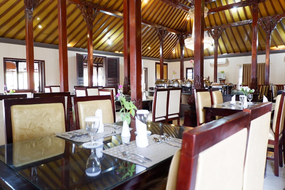 Ataya Hotel by Qinarya