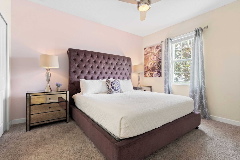 Stinger Luxe Retreat by Avantstay 8BR Luxury Villa Near Disney w/ Pool & Game Room