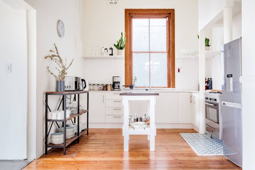 Spacious 3-bed Sunlit Comfort Power Backup