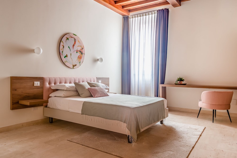 Grand Master Suites