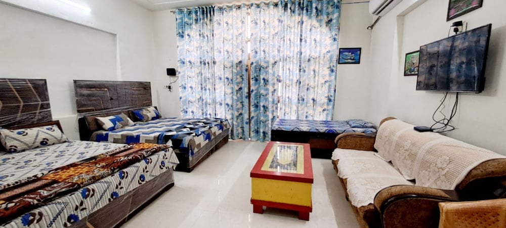 Lord Krishna Home Stay Mathura