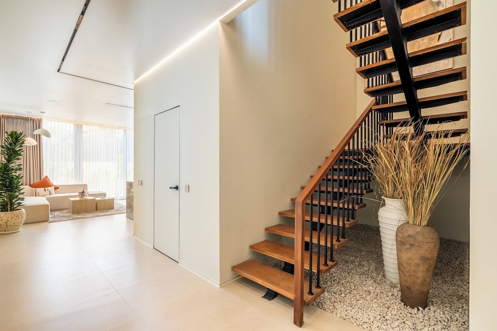 Hidden City Ubud - Modern Villas & Townhouses with Private Pools, Nature Views and Wellness Access