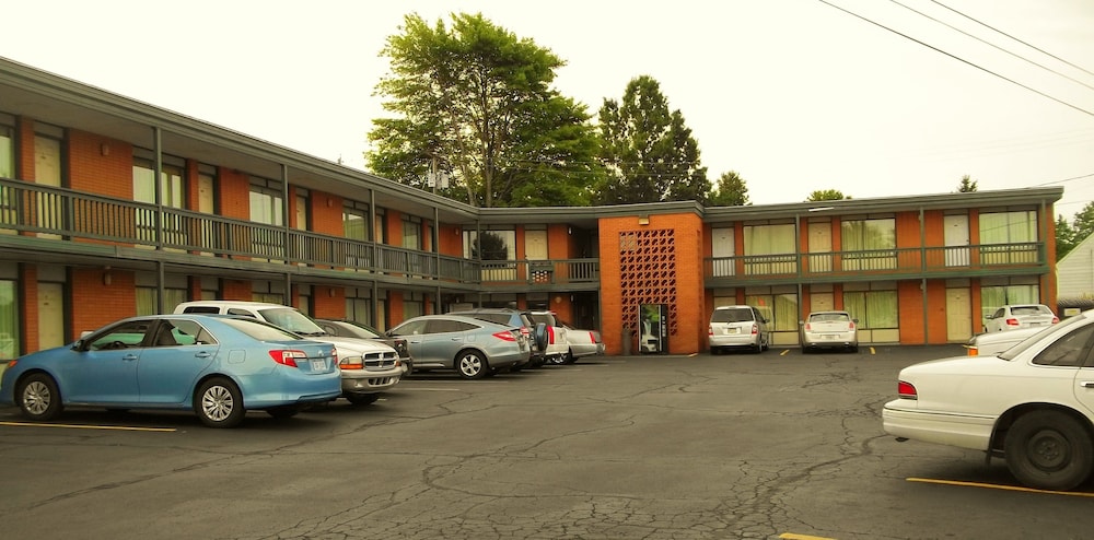 Royal Motel