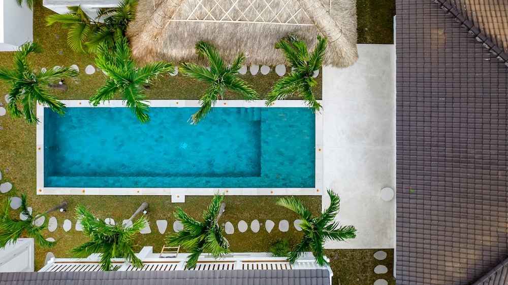 Villa Cyma by Alfred in Bali - New Peaceful 5 BR Villa in the Heart of Seminyak