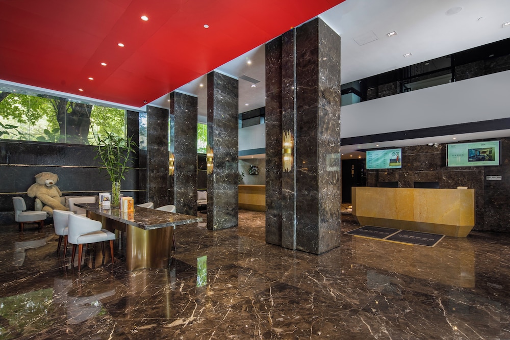 CNHOL RADIENT HOTEL