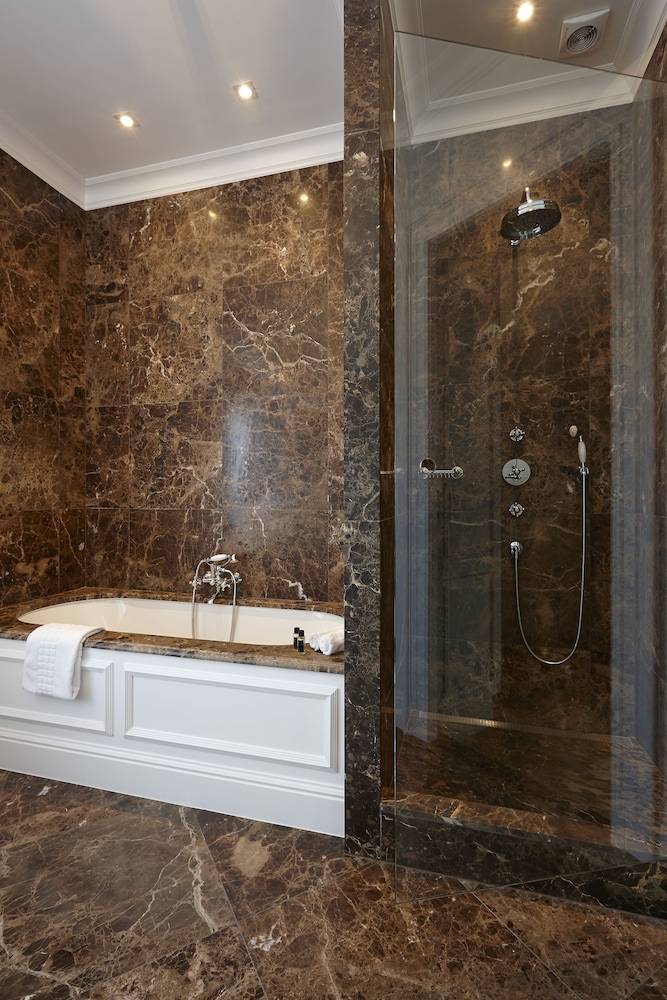 JVR108 Luxury Guesthouse