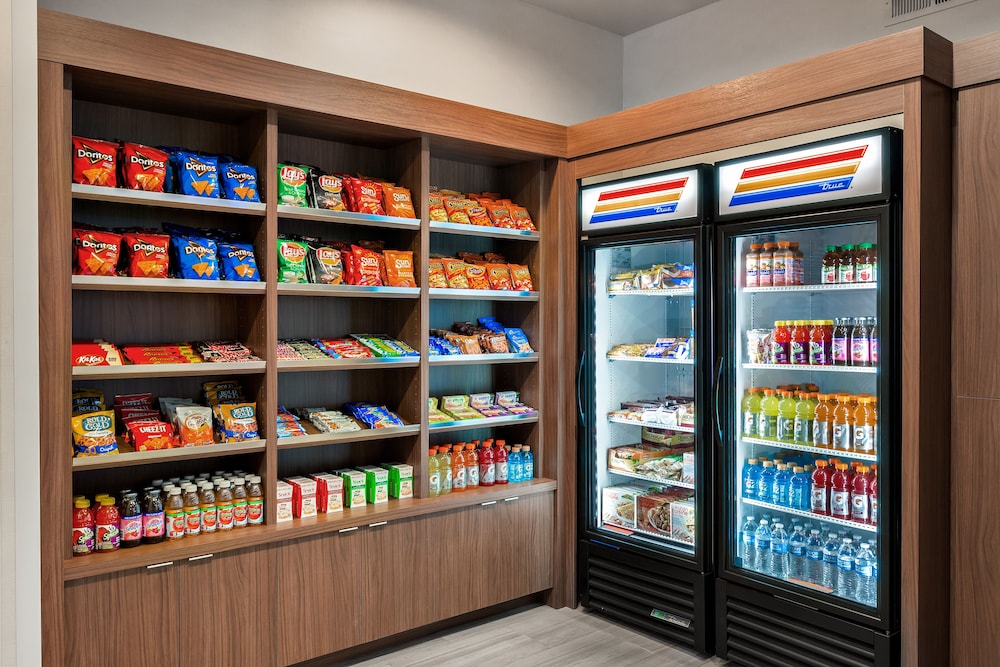 Holiday Inn Express Hotel  Suites Oroville Lake, an IHG Hotel - Property Image 8