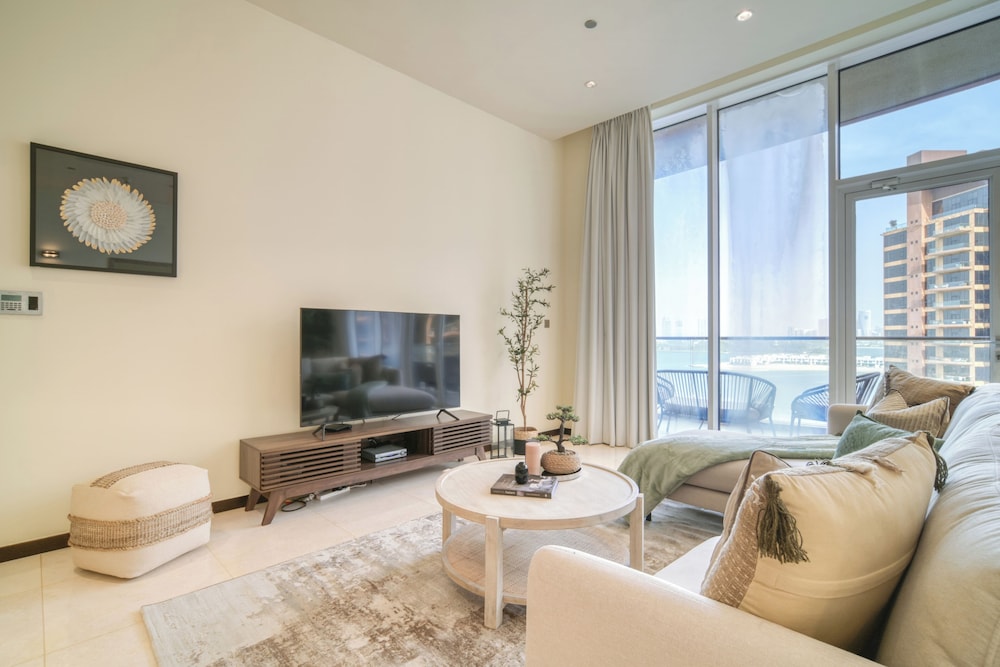 Tiara Residences - Mint Stay