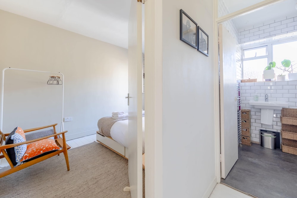 Lovely 2BD House With Garden - Islington