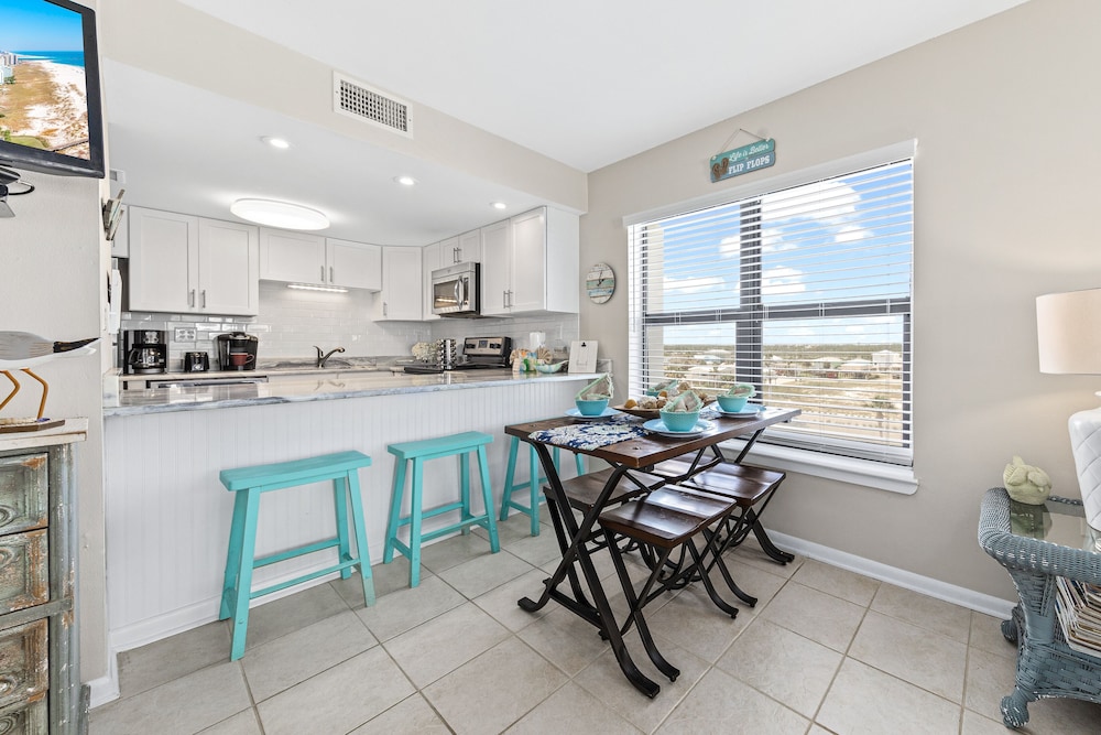 Island Sunrise Condos by Hosteeva