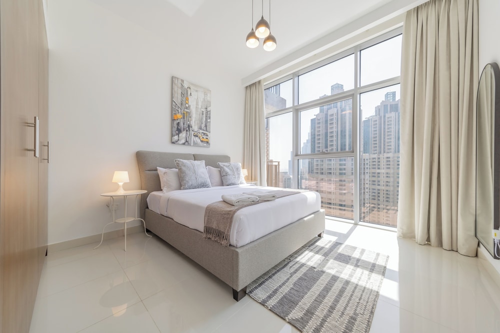 EDEN'S Homes & Villas - BLVD Crescent