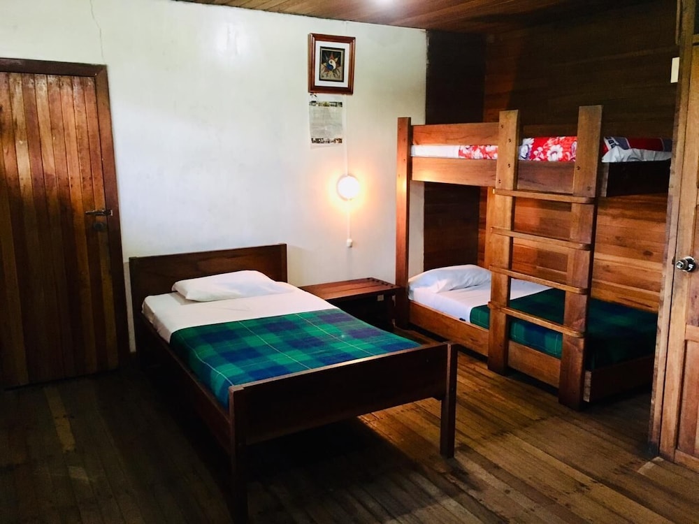 El Albergue Español Hostel