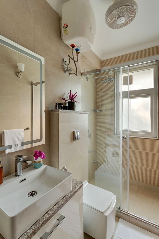 AquaVista Assagao Residency