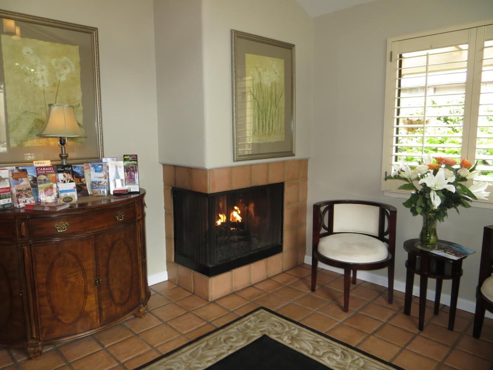 Adobe Inn - Property Image 15