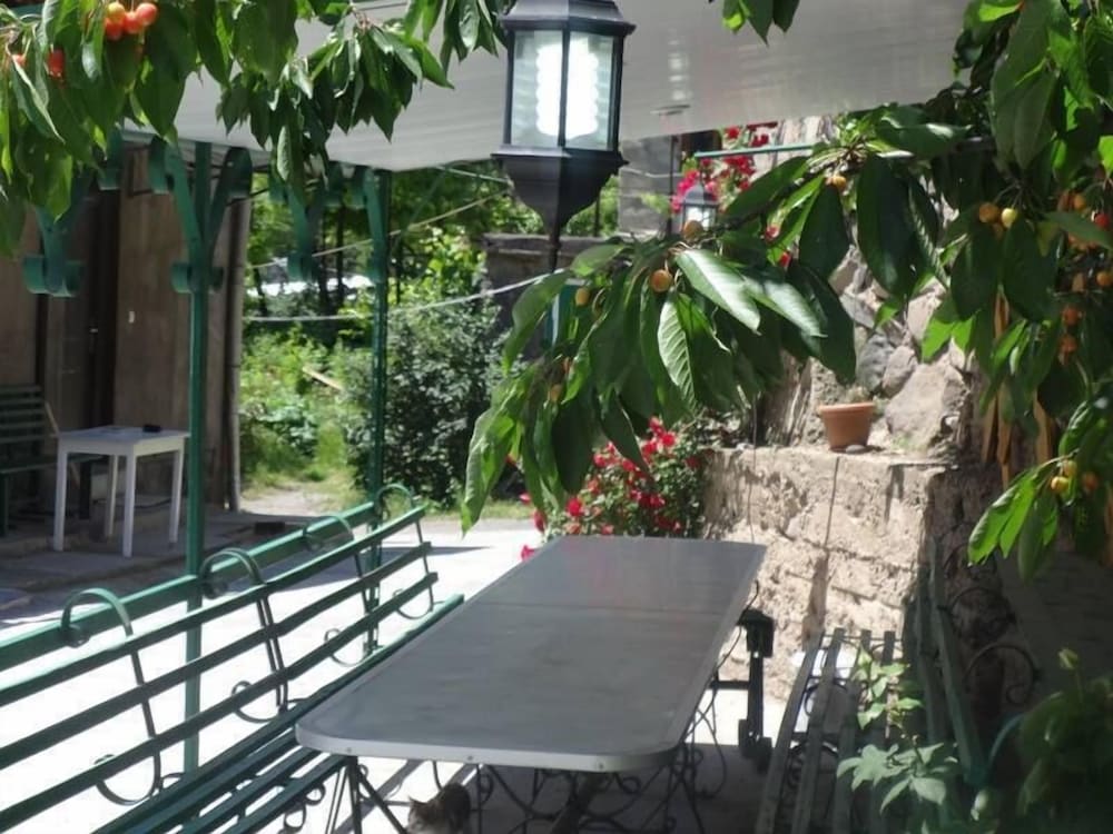 IRIS mini hotel
