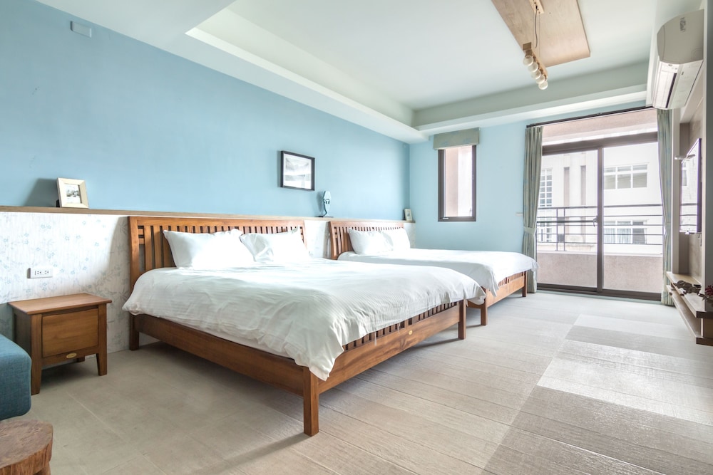 Jhongshan Building B&B