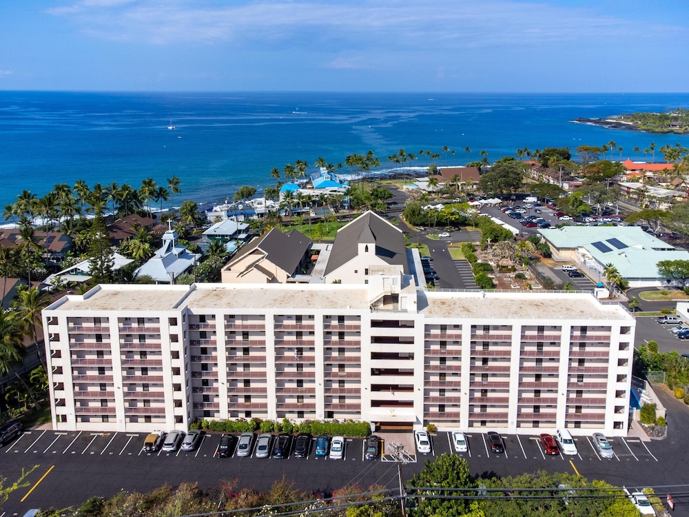 Big Island Kailua Village 705 2 Bedroom Condo view 3