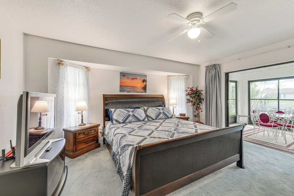 Sunroom & Dock! Canal-front Home in Port Charlotte