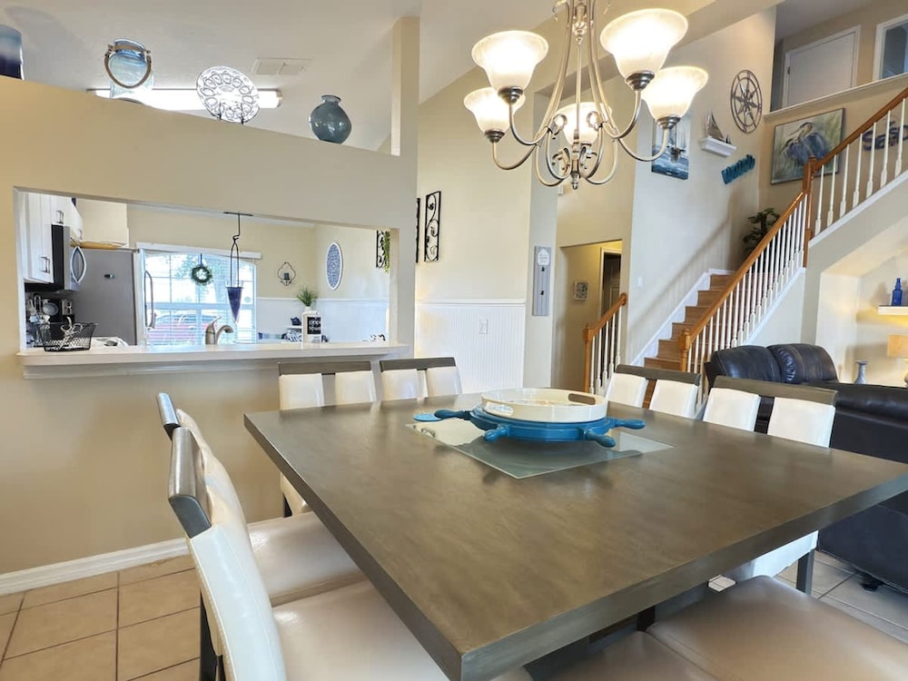 Near Disney Villa 3 bd Private Pool