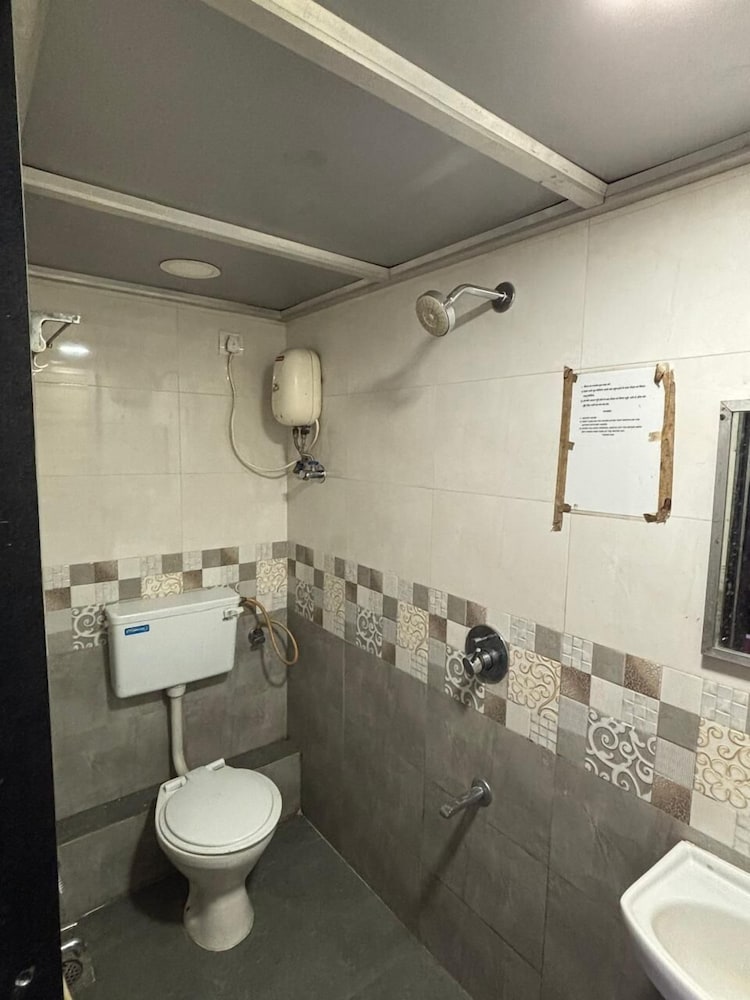 SAIGAL GUEST HOUSE