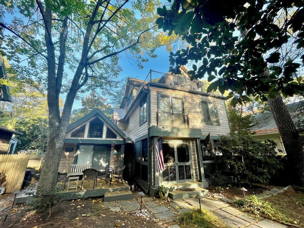 Columbia Avenue 69