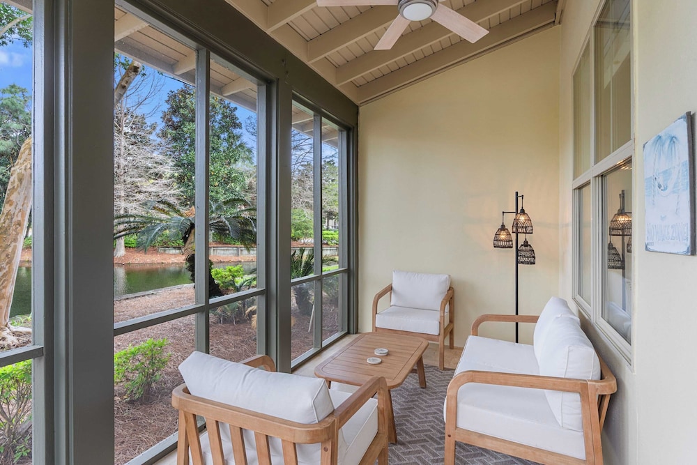 Serene Pondfront Stay w/ View, Pool Access, & Walk to Baytowne Wharf
