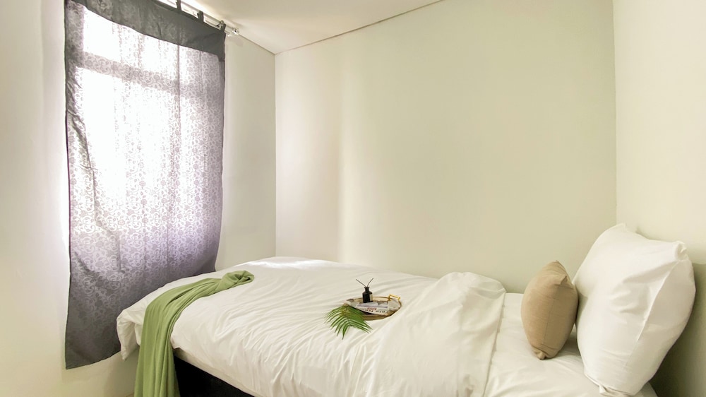 Cozy And Restful 2Br Apartment At Vittoria Residence