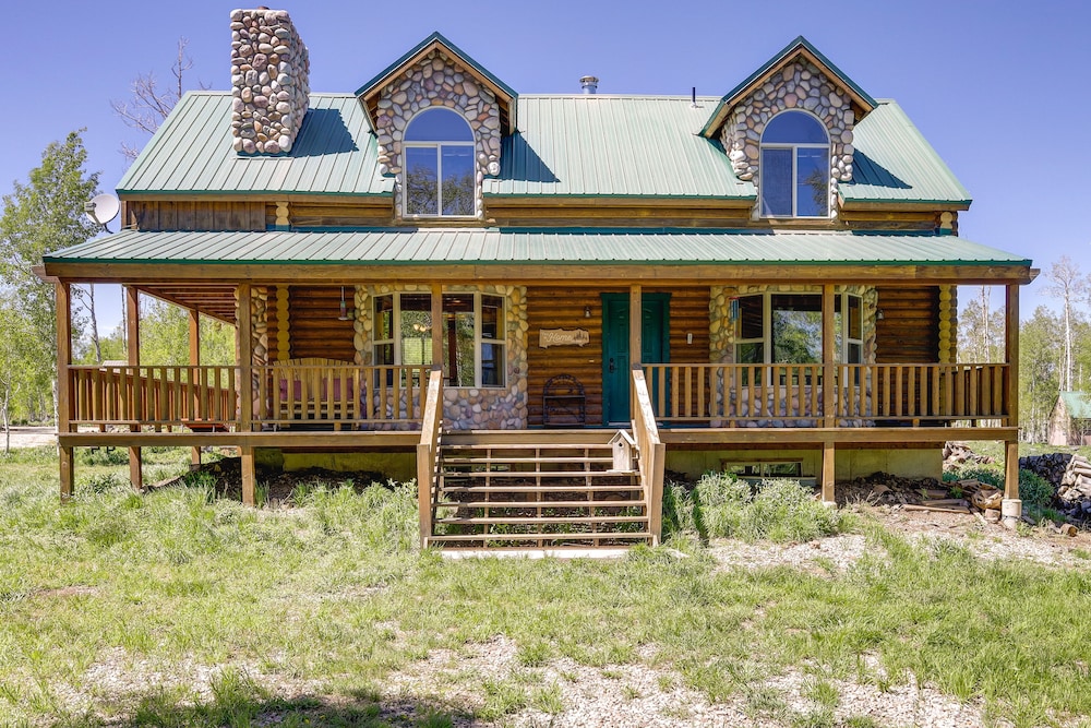 Remote Cedar City Cabin w/ Deck, Views, Fireplaces view 4